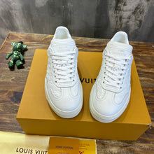Load image into Gallery viewer, Louis Vuitton Groovy Platform Sneakers