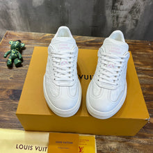 Load image into Gallery viewer, Louis Vuitton Groovy Platform Sneaker