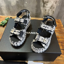 Load image into Gallery viewer, Chanel Platform Sandals