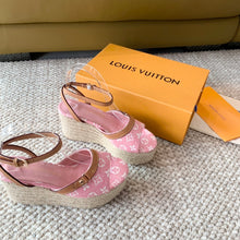 Load image into Gallery viewer, Louis Vuitton Helio's Wedge Sandals