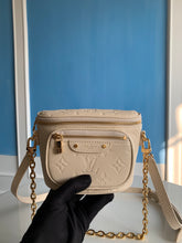 Load image into Gallery viewer, Louis Vuitton Mini Bumbag
