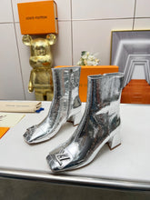 Load image into Gallery viewer, Louis Vuitton Shake Ankle Boots