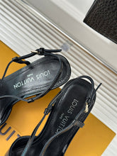 Load image into Gallery viewer, Louis vuitton Stellar Slingback Pump