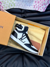 Load image into Gallery viewer, Louis Vuitton Rivoli Sneakers