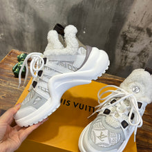 Load image into Gallery viewer, Louis Vuitton Archlight Sneaker