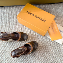 Load image into Gallery viewer, Louis Vuitton Helio's Wedge Sandals