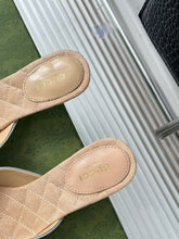 Load image into Gallery viewer, Gucci Sandals With Horsebit