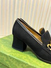 Load image into Gallery viewer, Gucci interlocking G Mid Heel Pump