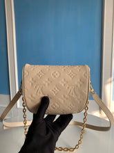 Load image into Gallery viewer, Louis Vuitton Mini Bumbag