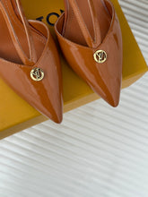 Load image into Gallery viewer, Louis vuitton Stellar Slingback Pump