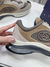 Load image into Gallery viewer, Gucci Run Sneakers