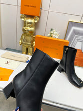 Load image into Gallery viewer, Louis Vuitton Shake Ankle Boots