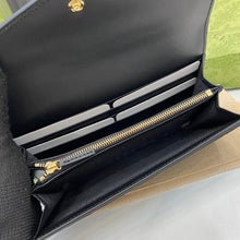 Load image into Gallery viewer, Gucci GG Continental Wallet