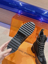 Load image into Gallery viewer, Louis Vuitton Laureate Platform Desert Boots