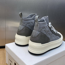 Load image into Gallery viewer, Christian Dior Walk'n Sneakers