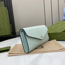 Load image into Gallery viewer, Gucci GG Continental Wallet