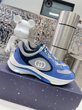 Load image into Gallery viewer, Gucci Run Sneakers