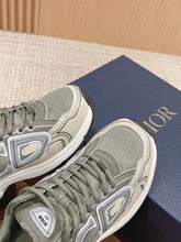 Load image into Gallery viewer, Christian B30 Women Sneakers