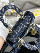 Load image into Gallery viewer, Christian Dior Medium Lady D Lite Bag
