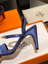 Load image into Gallery viewer, Hermes Glamour 70 Sandals