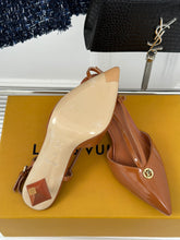 Load image into Gallery viewer, Louis vuitton Stellar Slingback Pump