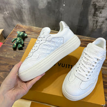 Load image into Gallery viewer, Louis Vuitton Groovy Platform Sneakers