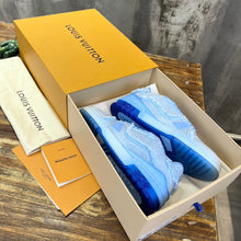 Load image into Gallery viewer, Louis Vuitton Trainer Sneakers