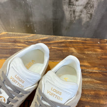 Load image into Gallery viewer, Louis Vuitton Groovy Platform Sneaker
