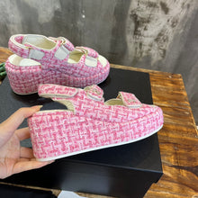 Load image into Gallery viewer, Chanel Platform Sandals