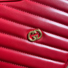 Load image into Gallery viewer, Gucci Interlocking G Mini Heart Shoulder Bag