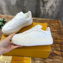 Load image into Gallery viewer, Louis Vuitton Groovy Platform Sneaker
