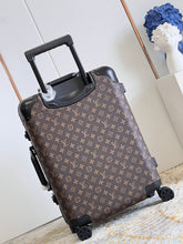 Load image into Gallery viewer, Louis Vuitton Horizon 50 Suitcase