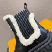 Load image into Gallery viewer, Louis Vuitton Ruby Flat Ranger Boots