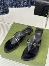 Load image into Gallery viewer, Gucci Sandals With Horsebit