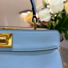 Load image into Gallery viewer, Fendi Peekaboo Medium iseeu Bag
