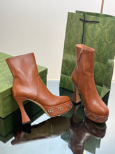 Load image into Gallery viewer, Gucci Platform Boots With GG Studs