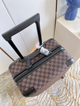 Load image into Gallery viewer, Louis Vuitton Horizon 50 Suitcase