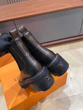 Load image into Gallery viewer, Louis Vuitton Beaubourg Ankle Boots