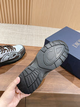 Load image into Gallery viewer, Christian Dior Men B30 Sneaker