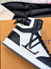 Load image into Gallery viewer, Louis Vuitton Rivoli Sneakers