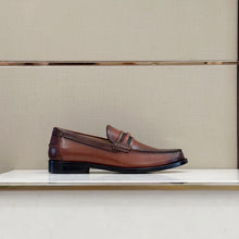 Load image into Gallery viewer, Gucci Men Loafers