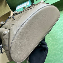 Load image into Gallery viewer, Gucci Jumbo GG Backpack