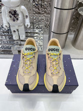 Load image into Gallery viewer, Gucci Run Sneakers