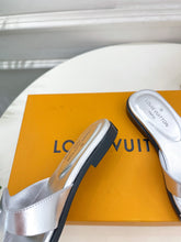 Load image into Gallery viewer, Louis Vuitton Isola Flat Mule