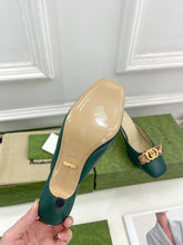 Load image into Gallery viewer, Gucci Interlocking G Mule