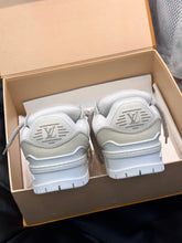 Load image into Gallery viewer, Louis Vuitton Trainer Maxi Sneakers
