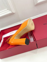Load image into Gallery viewer, Valentino Tan-go Platform Patent Leather Sandal 155MM