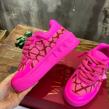 Load image into Gallery viewer, Valentino One Stud XL Trainer Sneakers