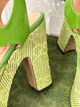 Load image into Gallery viewer, Gucci Horsebit Platform Sandals