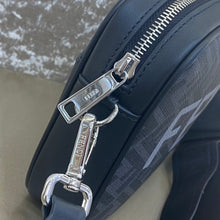 Load image into Gallery viewer, Fendi Camera case Bag